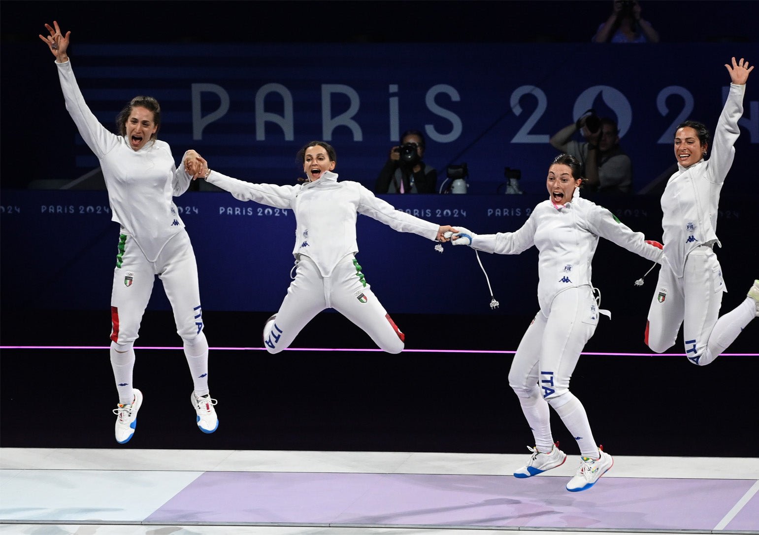 击剑中的智能鞋履：保护双足，提升表现，助力可持续发展